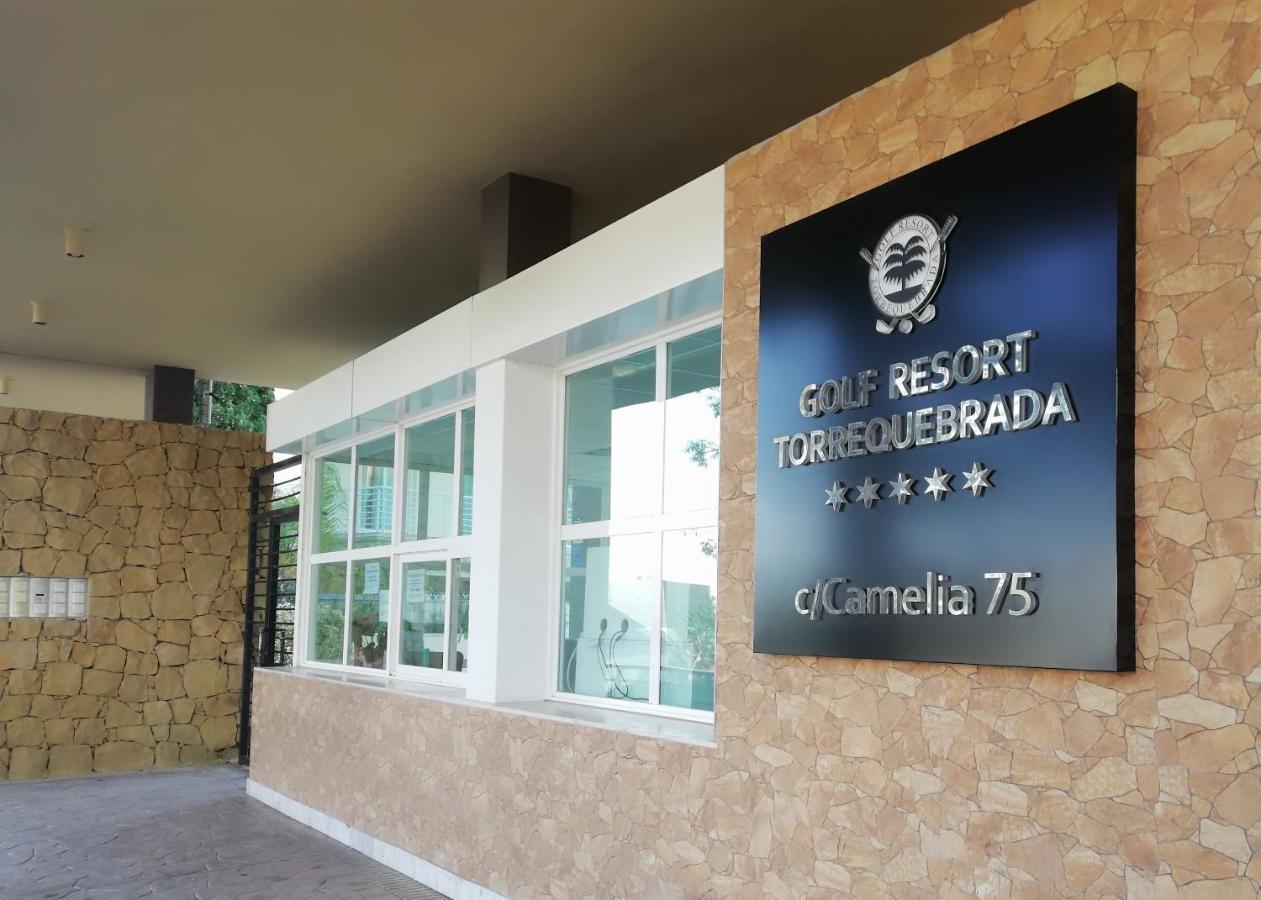 Amplio, Luminoso Y Moderno Apartamento Con Amplia Terraza Y Hermosas Vistas En Exclusiva Urbanizacion Benalmádena Eksteriør billede