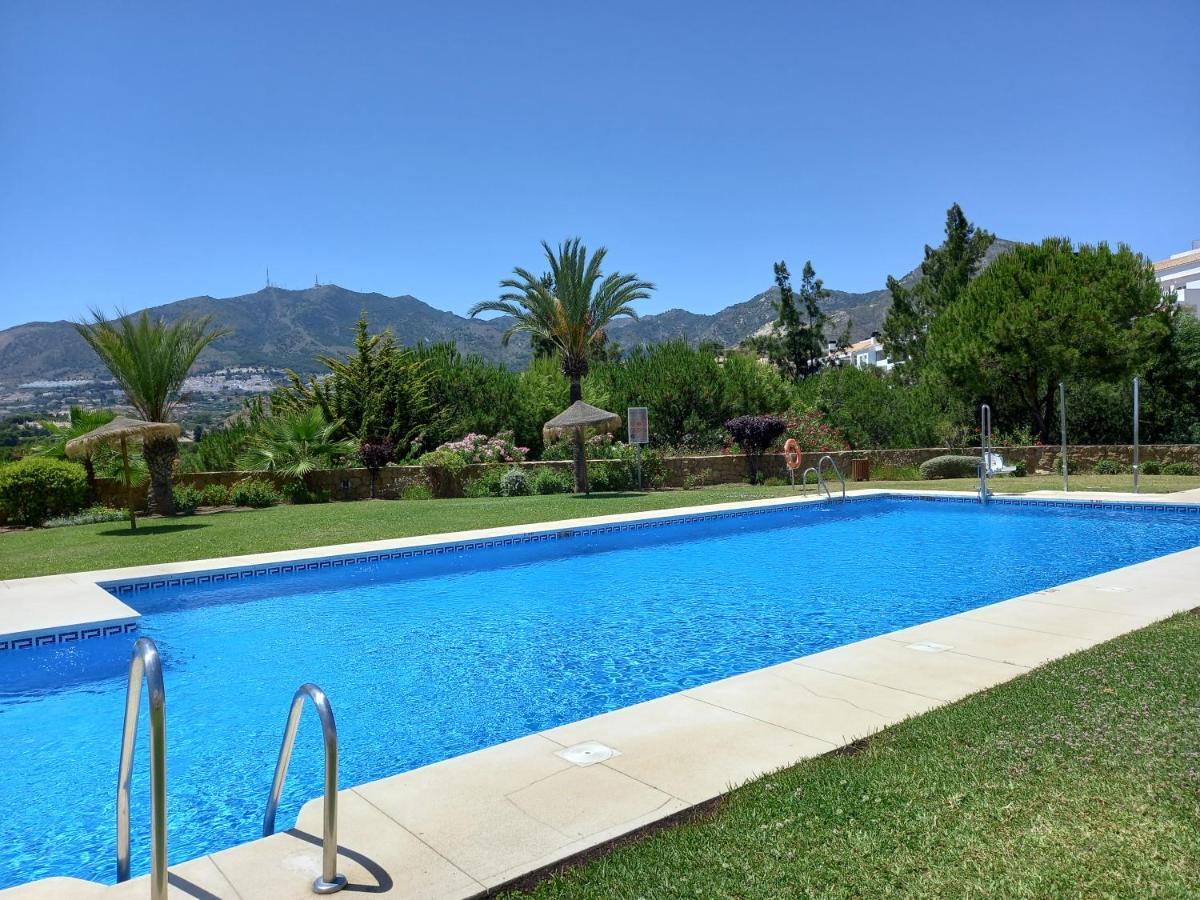 Amplio, Luminoso Y Moderno Apartamento Con Amplia Terraza Y Hermosas Vistas En Exclusiva Urbanizacion Benalmádena Eksteriør billede