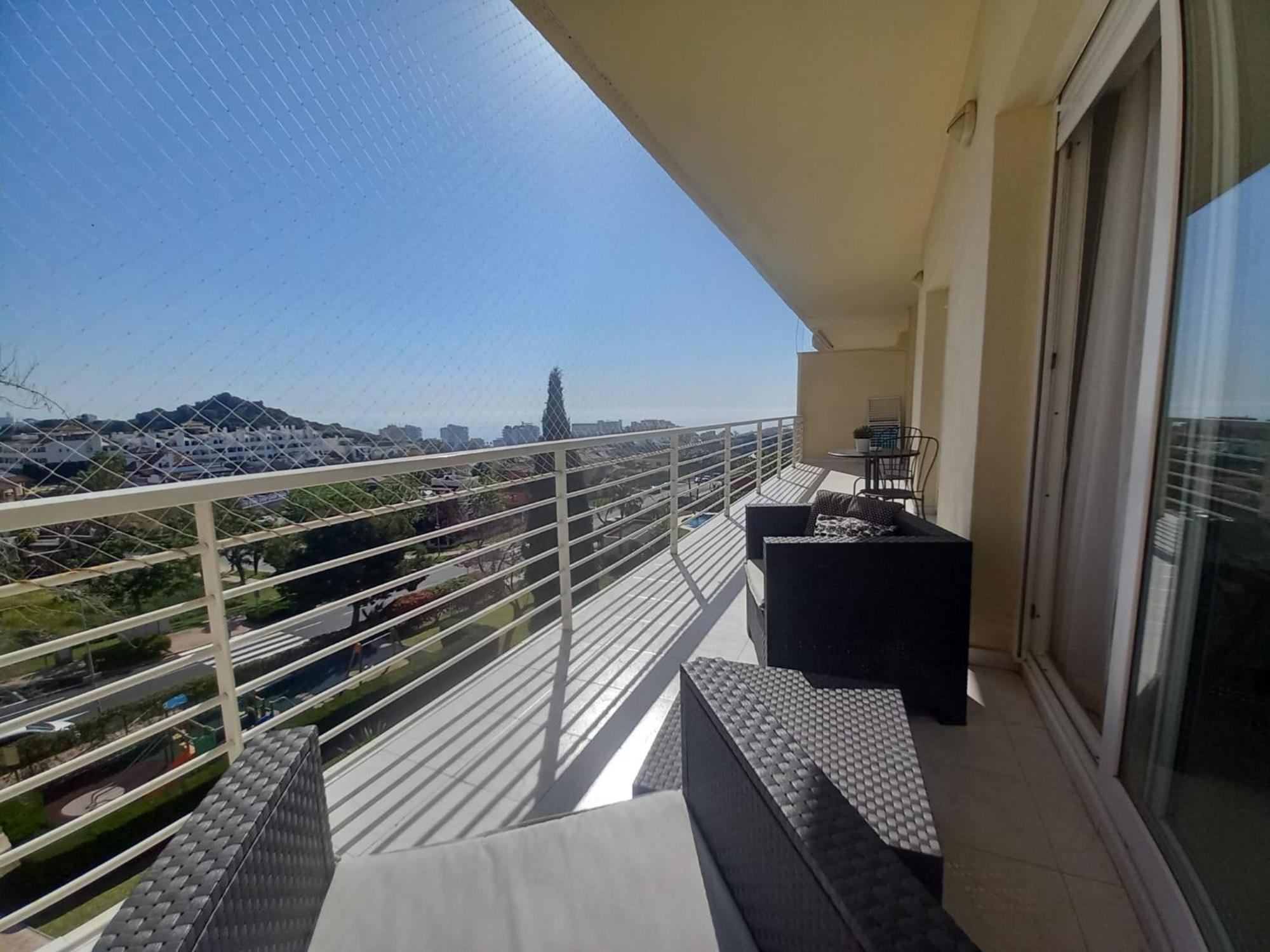 Amplio, Luminoso Y Moderno Apartamento Con Amplia Terraza Y Hermosas Vistas En Exclusiva Urbanizacion Benalmádena Eksteriør billede
